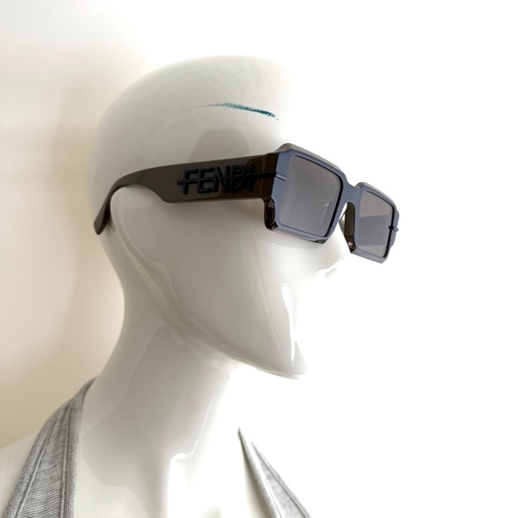 FENDI FE40073U Gray Blue Acetate Rectangular Sunglasses
